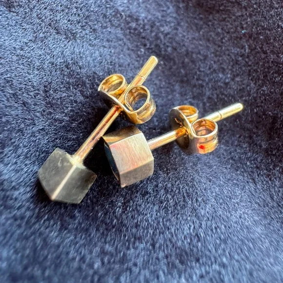 Melanie Katsalidis Gold and Opal Stud Earrings - Picture 3 of 6